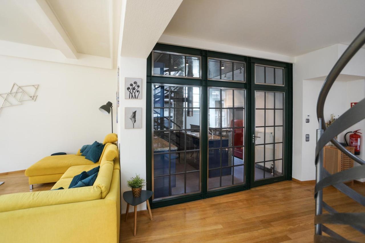 Loft13 Traumhafte Wohnung Mit Terrasse Fuer 8 Gaeste Monschau Bagian luar foto
