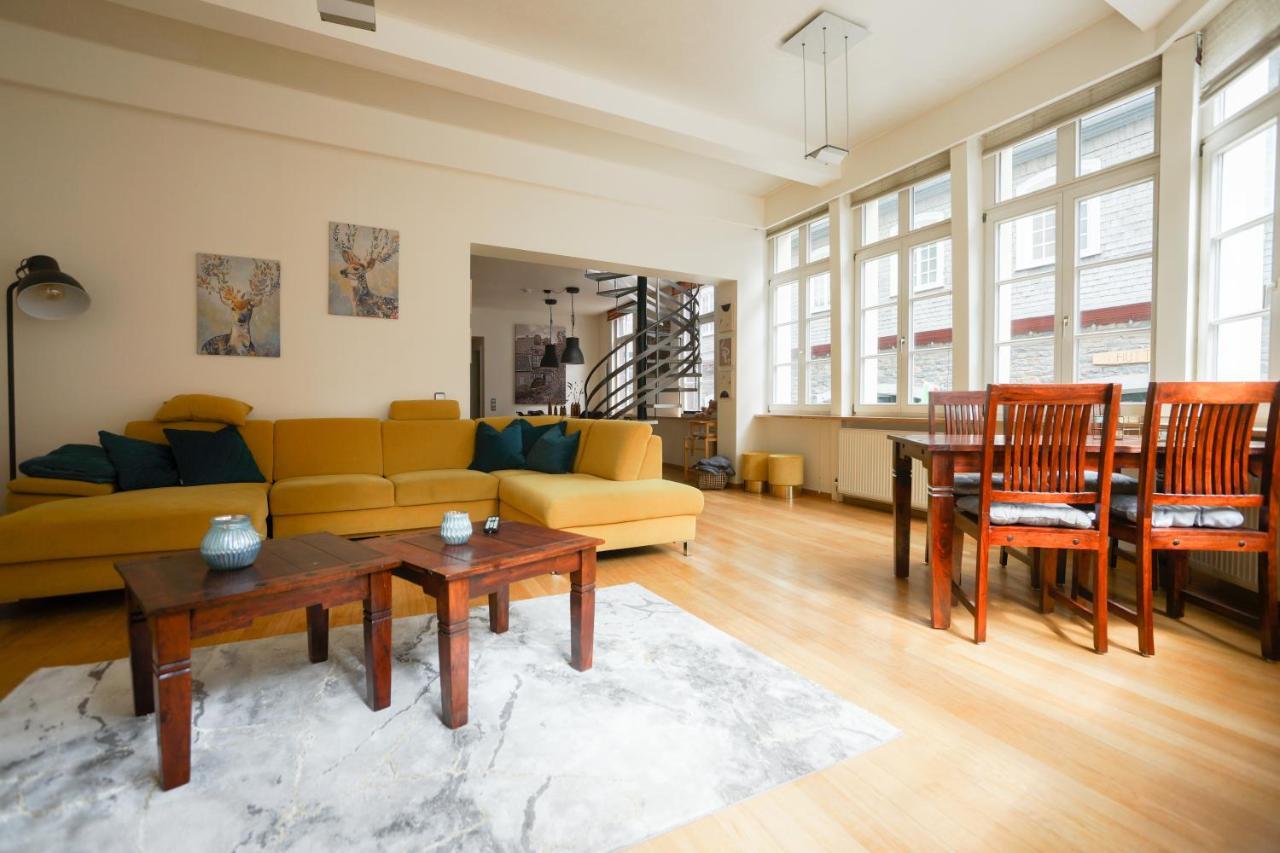 Loft13 Traumhafte Wohnung Mit Terrasse Fuer 8 Gaeste Monschau Bagian luar foto