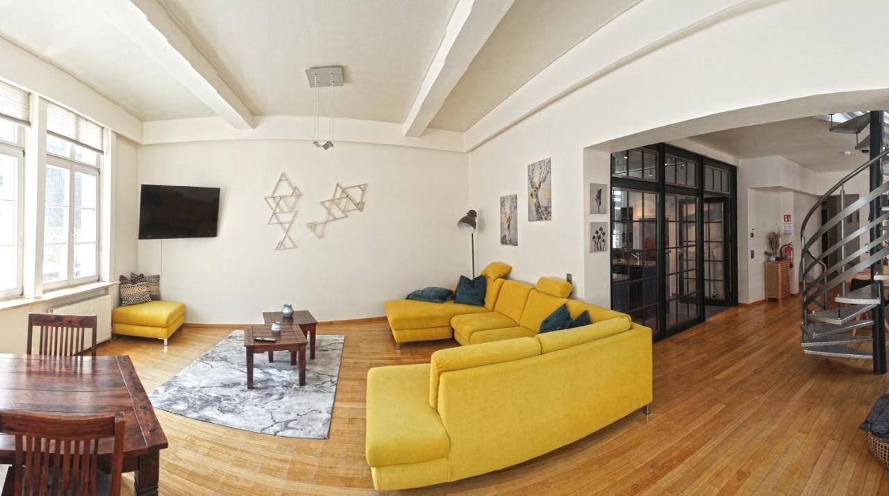 Loft13 Traumhafte Wohnung Mit Terrasse Fuer 8 Gaeste Monschau Bagian luar foto