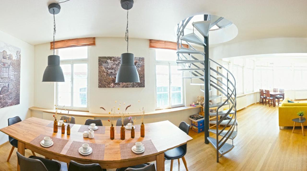 Loft13 Traumhafte Wohnung Mit Terrasse Fuer 8 Gaeste Monschau Bagian luar foto